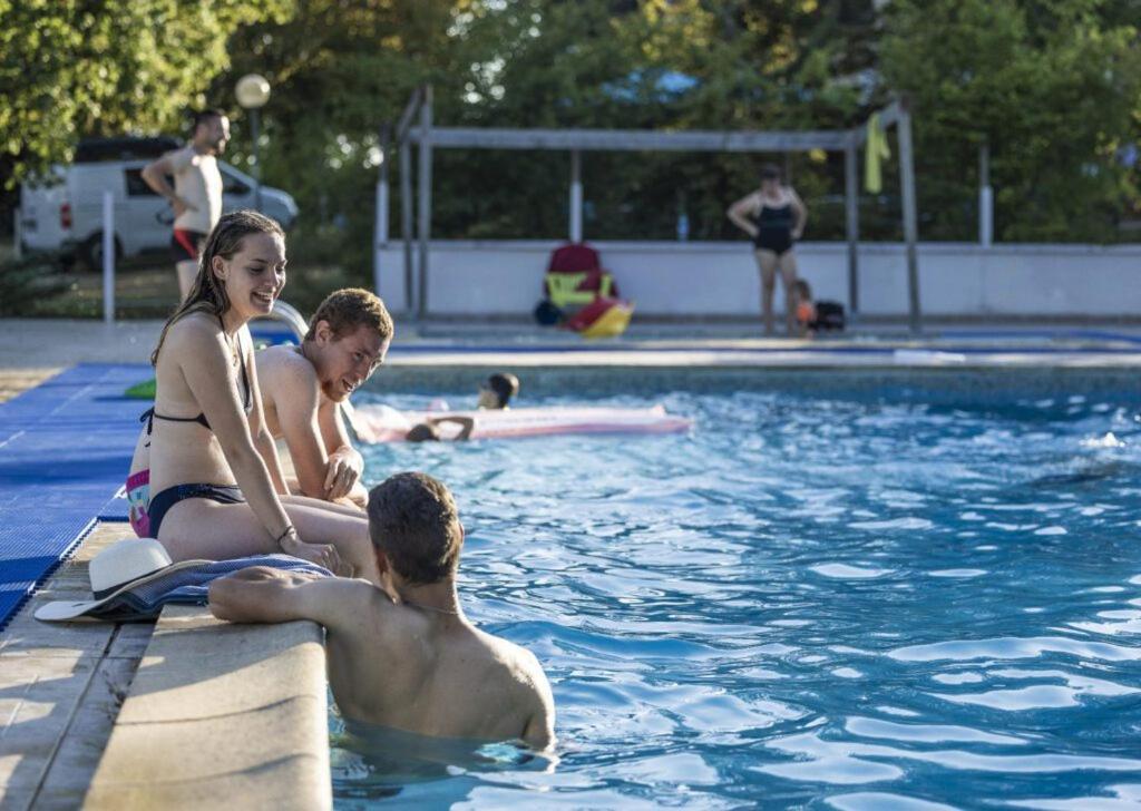 Camping Ushuaia Villages Au Bois Joli Andryes Luaran gambar
